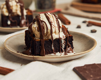 Easy & Delicious Chocolate Brownies.